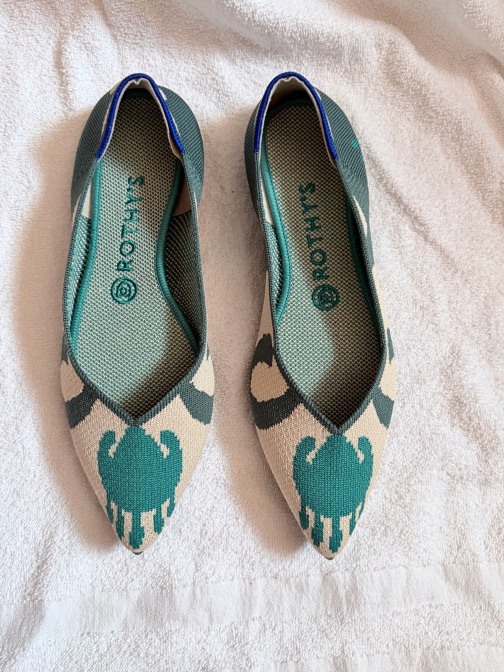Rothy’s Teal and Cream Patterned Pointed-Toe Flats